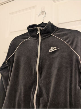 Vintage 90s Y2K Nike Black Velour Track Jacket XS with White Piping